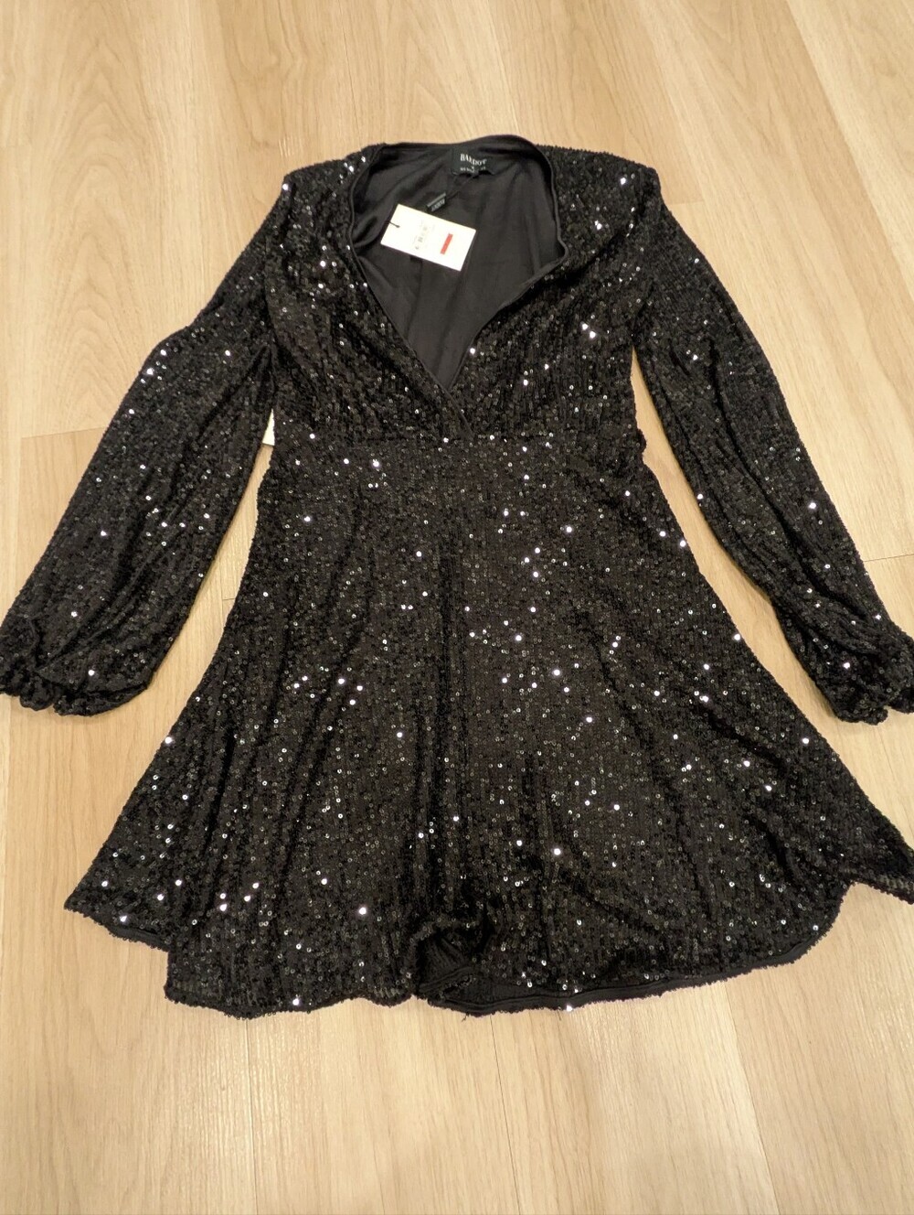 Bardot Sequin Sparkle Dress NWT Size Xs